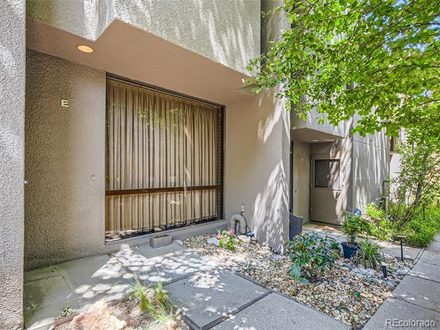 Photo - 1070 Race St