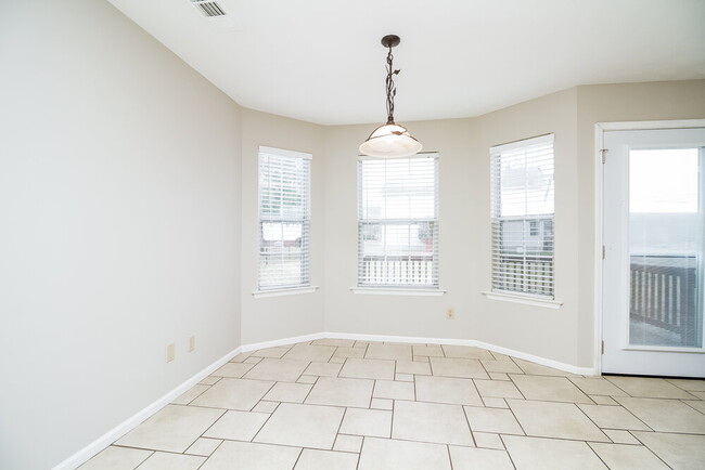 Photo - 300 Stafford Ct