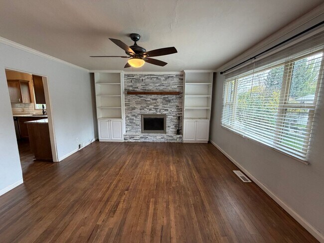 Photo - Charming 4-Bedroom Home in Prime Location ...