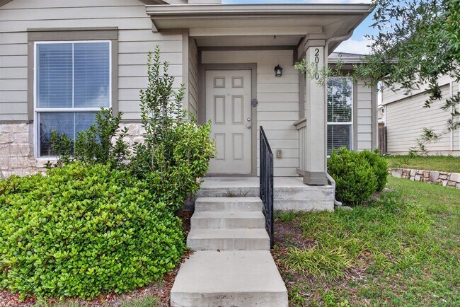 Photo - 2010 Langdale Ln