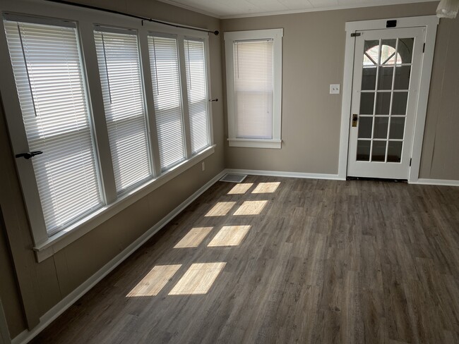 Habitación familiar - 433 Spink St.