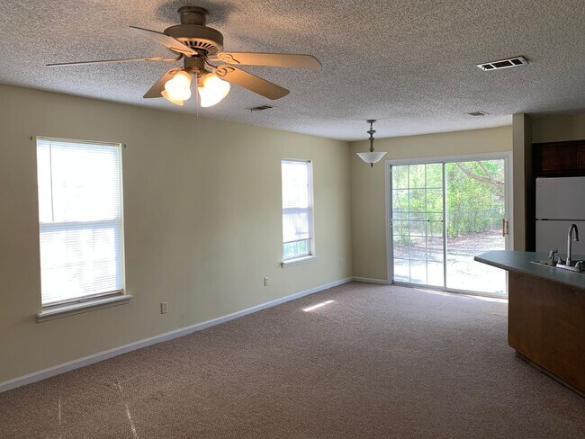 Photo - 3BD/1.5B Home in Brooks County - Close to ...