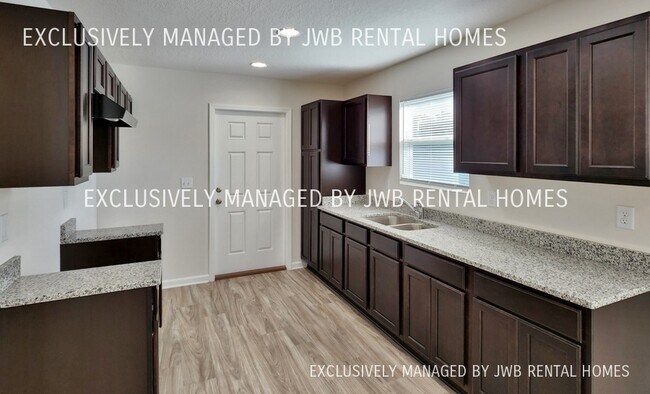 Photo - 1507 W 6th St