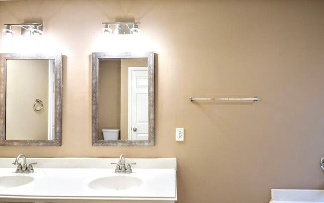 Photo - 25274 Finchgrove Ln