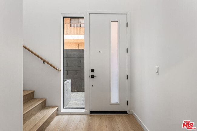 Photo - 3419 1/2 Fletcher Dr