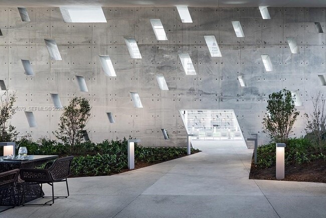 Photo - 68 SE 6th St Unit 3108