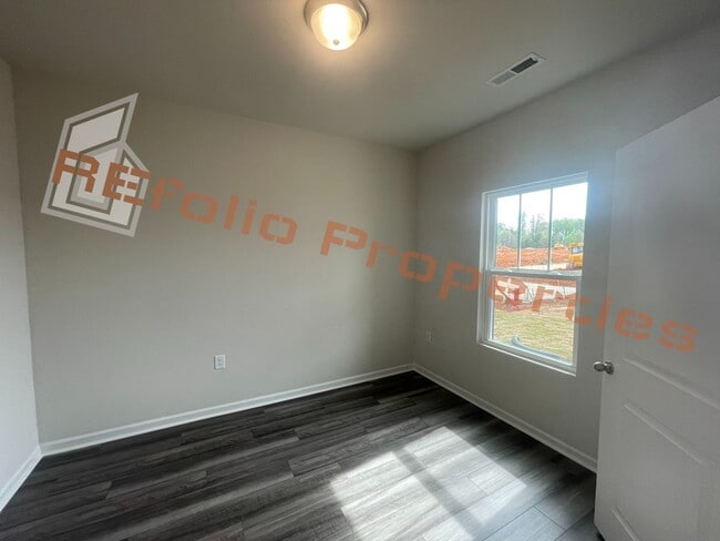Photo - 7129 Stratified Ct