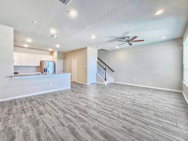 Building Photo - 8002 Scanlan Trce