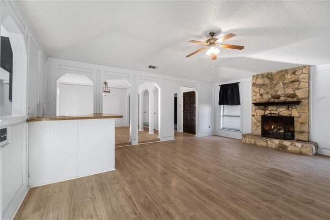 Photo - 6930 Thornwood Dr