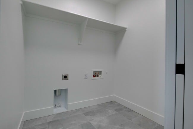 Photo - 806 Rio Vis Lp