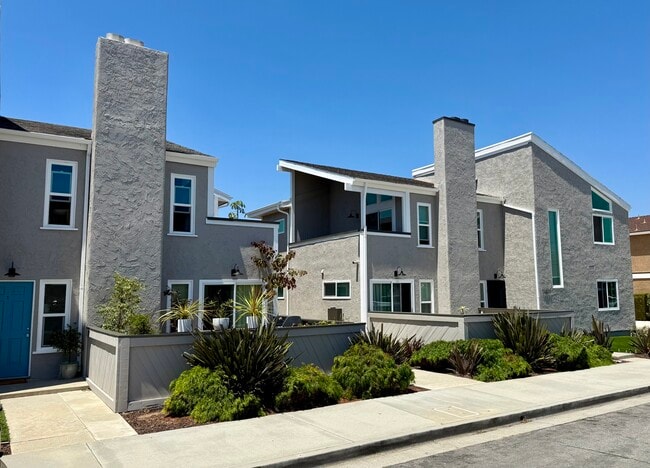 Photo - 16871 Green Ln Unit 1