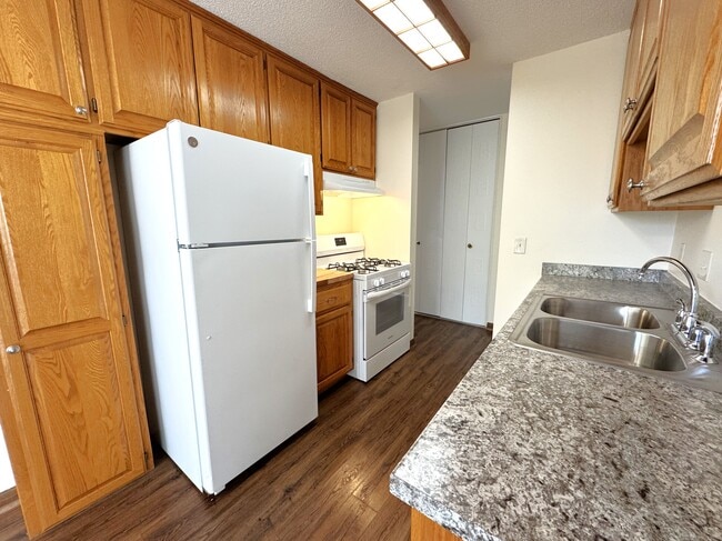 Cedarwood Condominiums