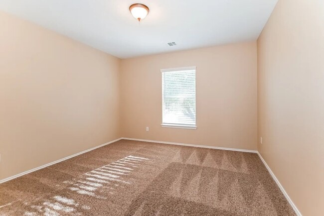 Photo - 120 Lightning Trl