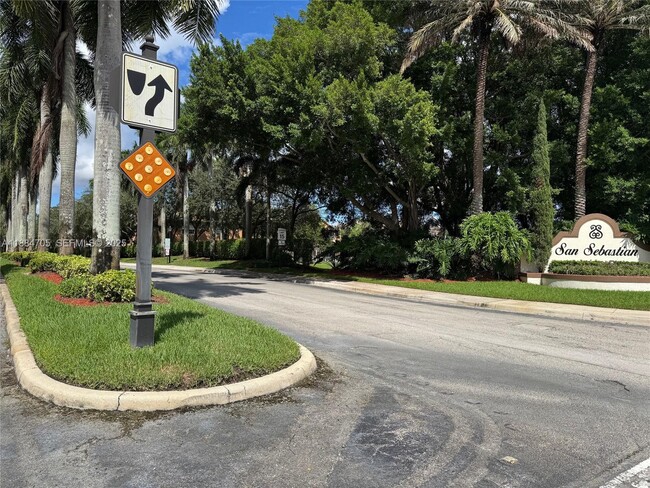 Photo - 1503 Veracruz Ln