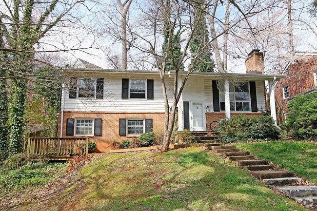 Building Photo - Fry's Spring Basement Apartment Unit Sunset2423#B