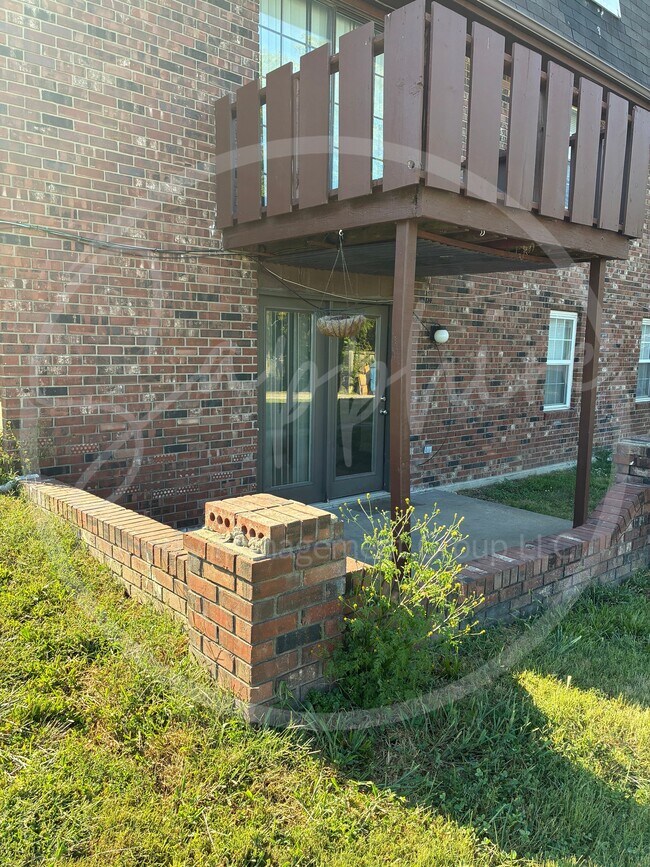 7010 N Church Rd