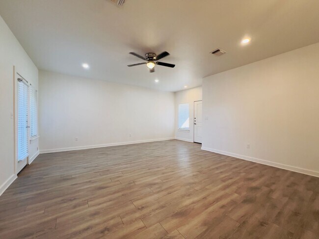 Photo - Spacious 3-Bedroom Townhouse Near Texas Tech