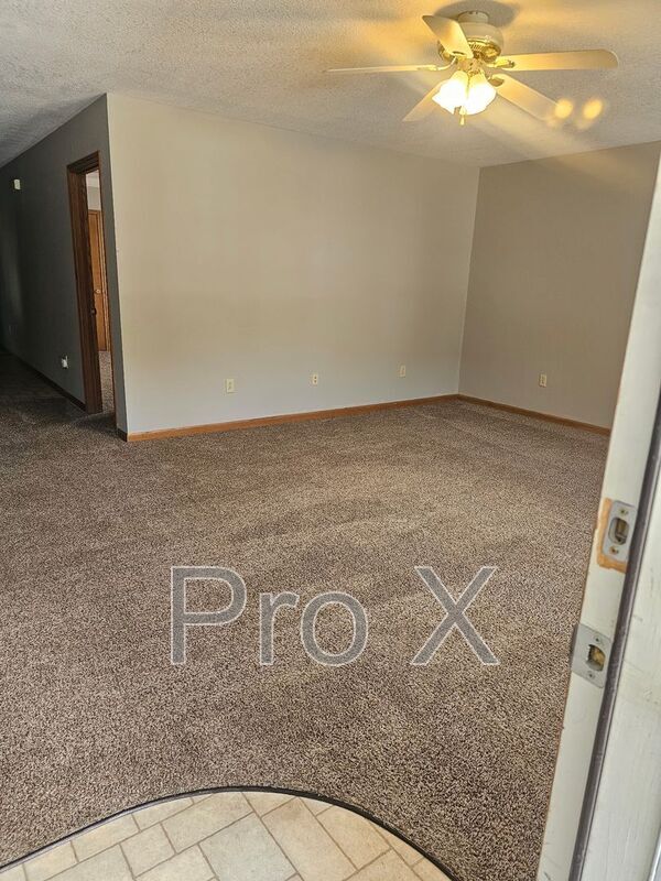 Photo - 512 E Park St