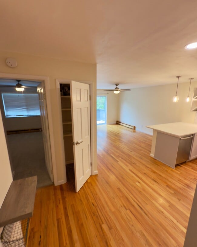 Photo - 1410 York St Unidad 36