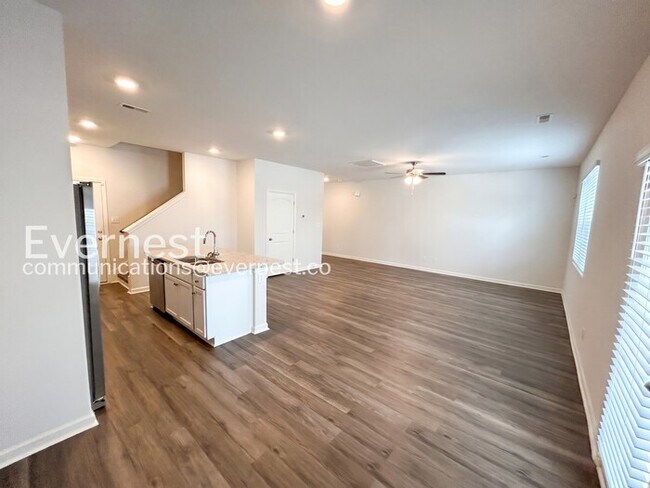 Photo - 109 Maple Spg Trl