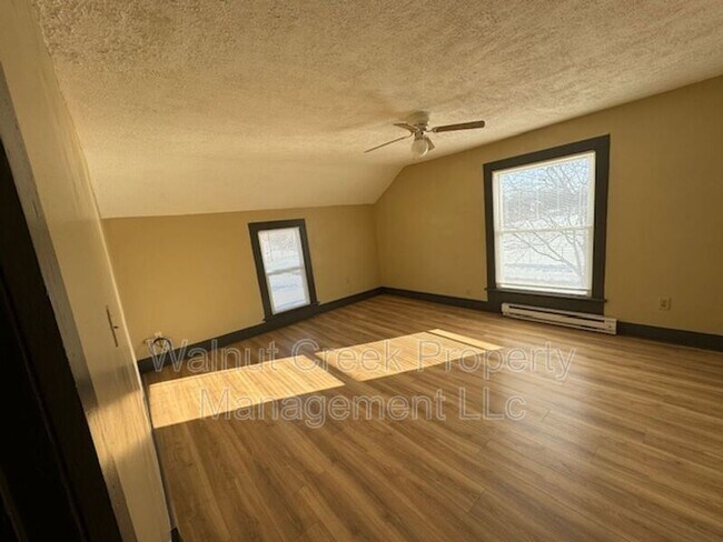 50 Walnut St Unit Up