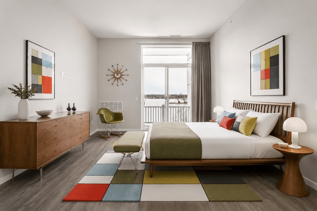 4 Corners Lakeside Apartments - White Lake, MI