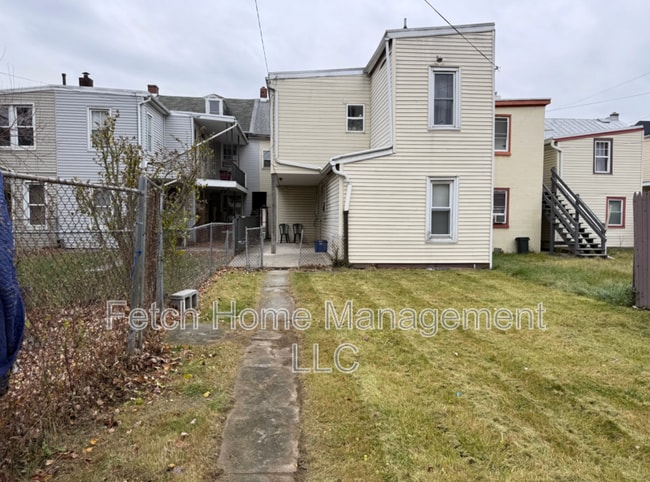 Photo - 610 N 9th St