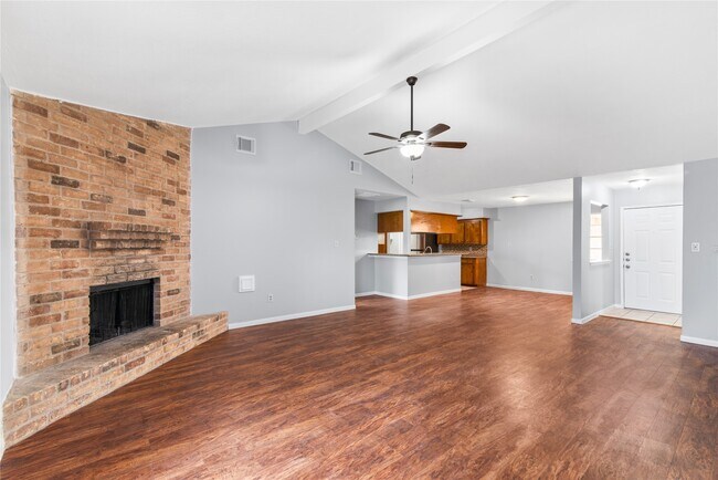 Photo - 710 Cascade Creek Dr