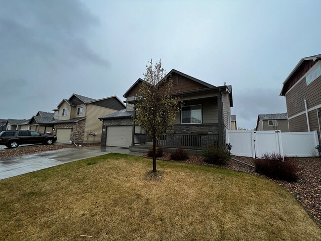 Building Photo - Spacious 4 Bed, 2 1/2 Bath House in Berthoud!
