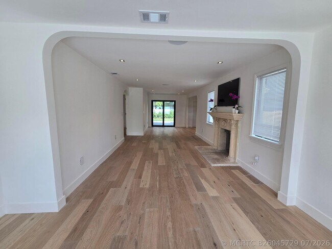 Photo - 3809 S Olive Ave