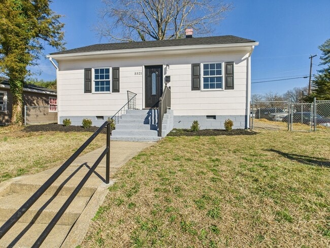 Photo - 5321 Blue Ridge Ave