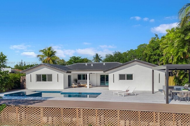 Photo - 19721 NE 23rd Ave