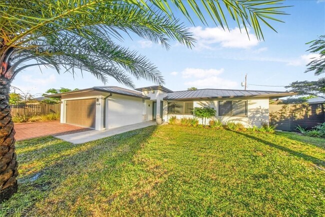 Photo - 4548 Genoa Ave