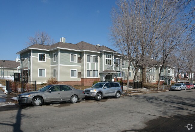 Photo - Cecil Newman Apartments