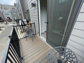 Room in Townhome on Gleason Wy