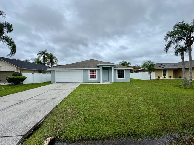 Photo - 4 Bedroom 2 Bath Home in Poinciana Village 3