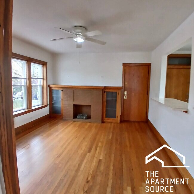 Photo - 5041 W Dickens Ave Unit 2W