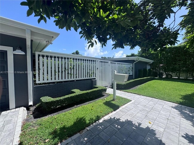 Photo - 1951 NE 185th Ter