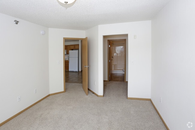 Huntington Pointe Apartments