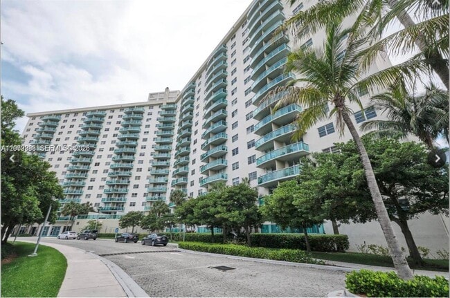 Photo - 19370 Collins Ave Unit 1414