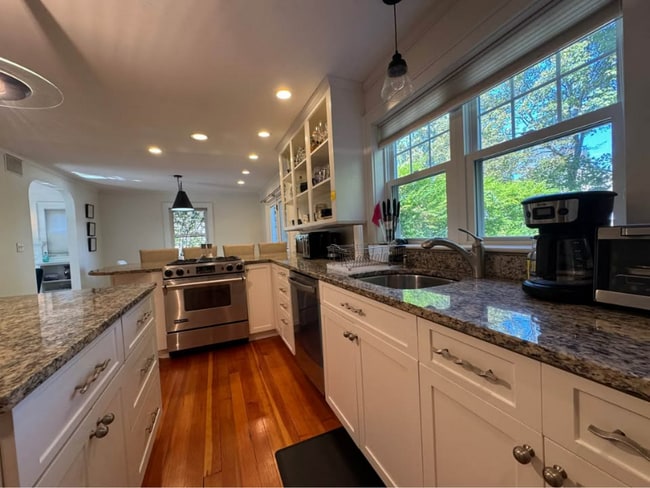 Photo - 182 Margaret St