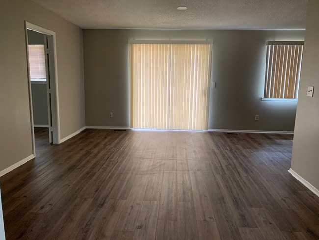 Photo - 6647 S Rockford Ave