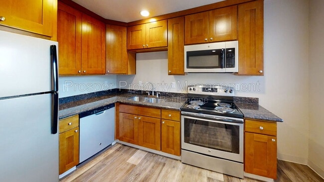 Photo - 2301 S 74th St Unidad 14