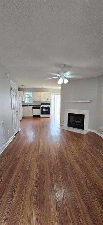 Photo - 47 W Sellers St