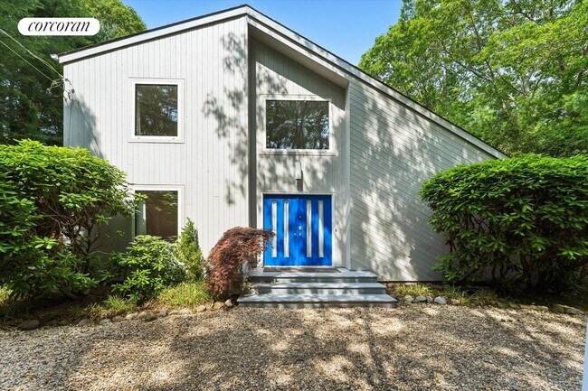 Photo - 24 Quogue Riverhead Rd