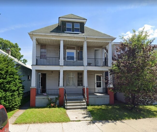 Building Photo - 2364 Commor Ave Rental