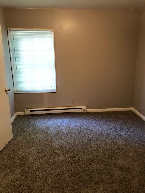 Photo - 127 Chase Ln