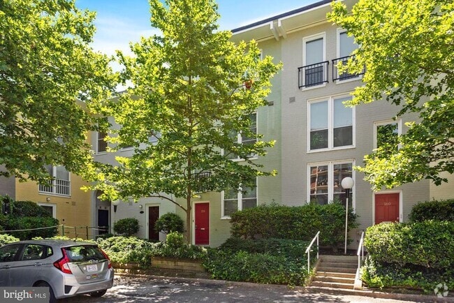 Building Photo - 158 G St SW Rental