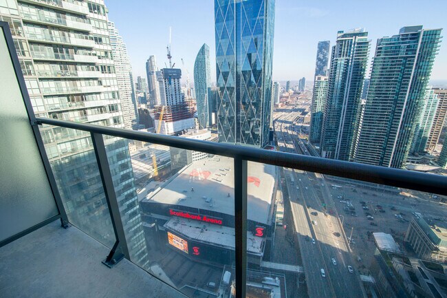 Photo - 50 Bay St. Unit ID1025672P