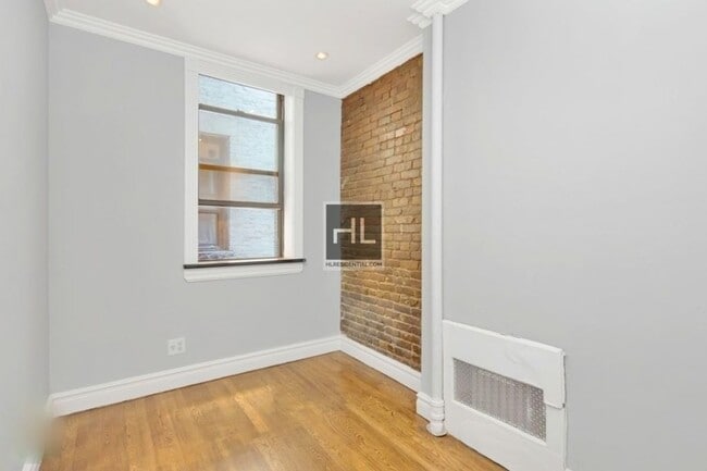 Photo - East 23rd Street Unidad 8